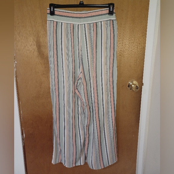 Wide Leg Striped Pants - Picture 2 of 6